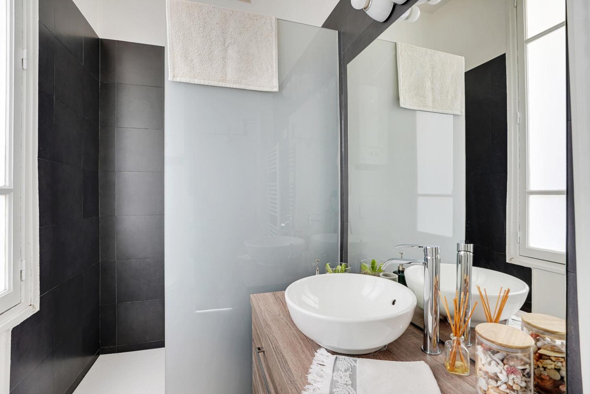 Charming Apartment Saint Germain ปารีส ภายนอก รูปภาพ